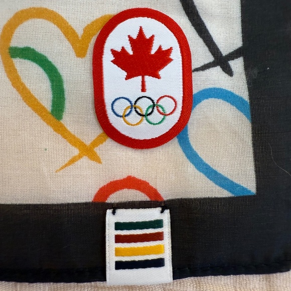 Team Canada Olympic Heart Scarf NWT – Hudson’s Bay Cotton Silk 20.5” square - Picture 6 of 11